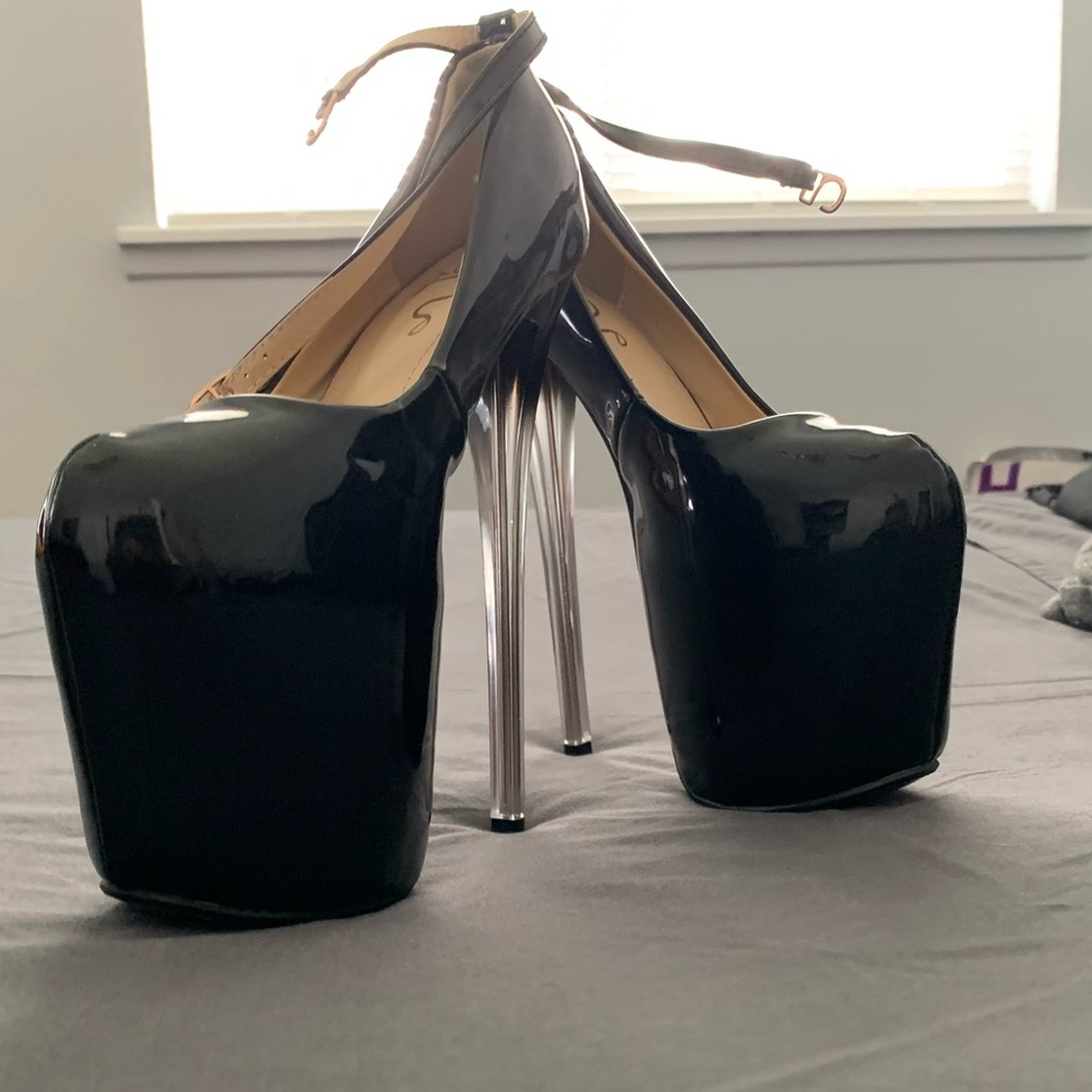 Black patent leather with clear heel